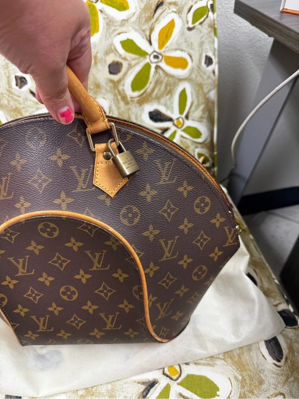 Louis Vuitton Brown Monogram GM Ellipse Satchel with COA